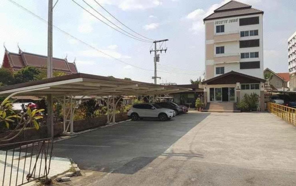 Taevaraj Place Аюттхая Экстерьер фото